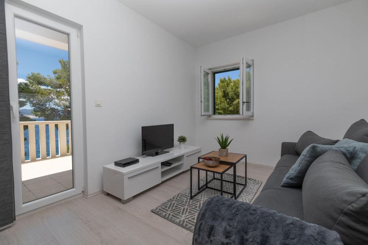 Apartments Empress Мимице Екстериор снимка