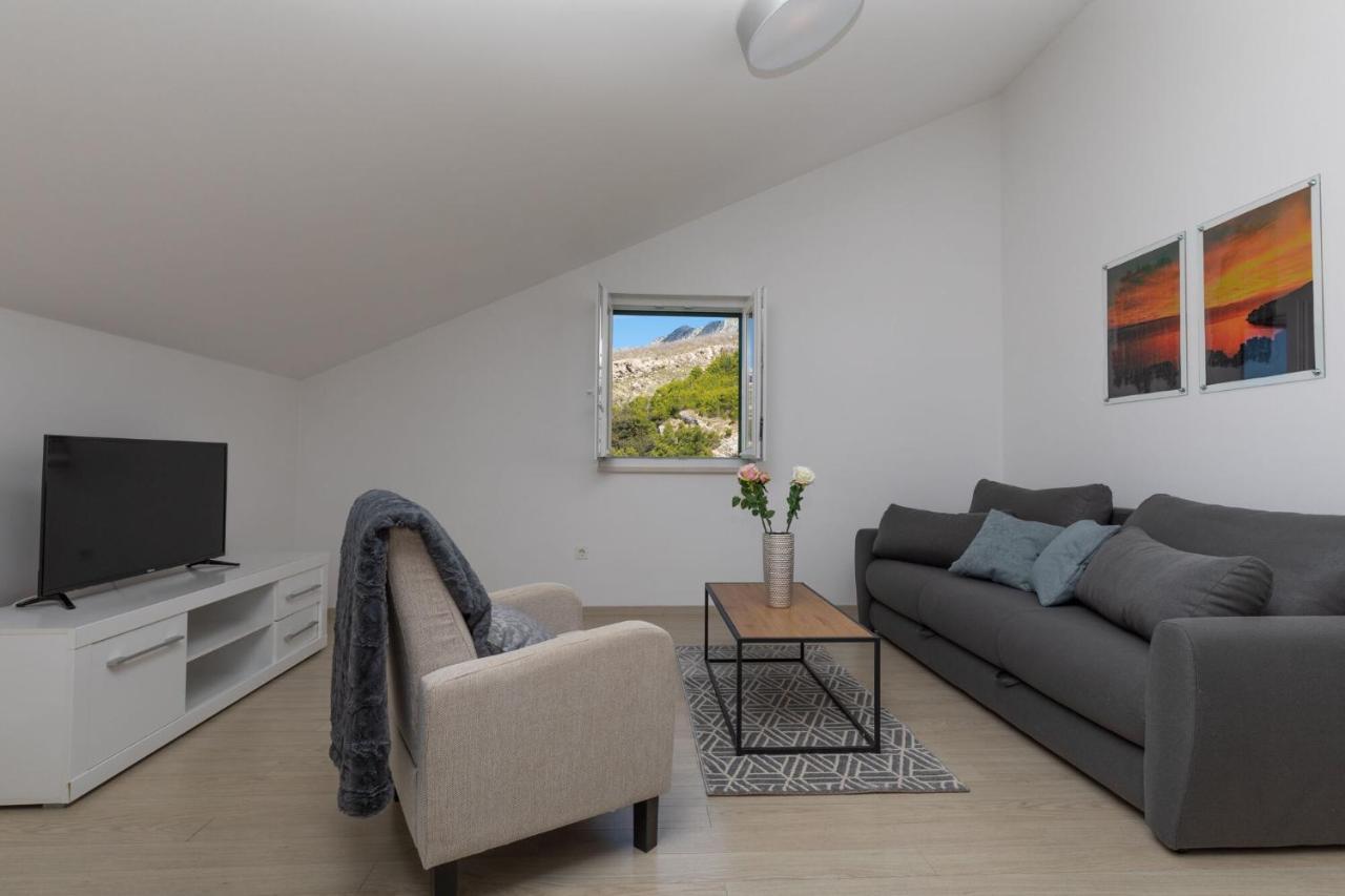 Apartments Empress Мимице Екстериор снимка
